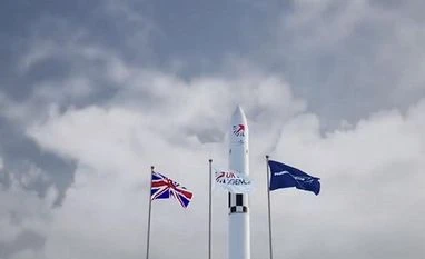UK's Cornwall rocket launch ends in failure after suffering 'anomaly' Virgin Orbit rocket, First UK launch