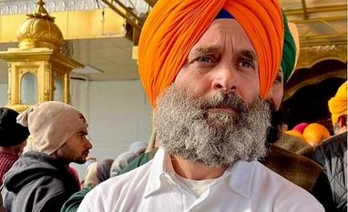 Rahul visits Golden Temple ahead of Punjab leg of Bharat Jodo Yatra Rahul gandhi, congress, bharat jodo yatra, golden temple