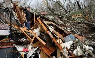 Powerful storms slam central Alabama; at least 6 killed, 12 injured Alabama, US, Strom