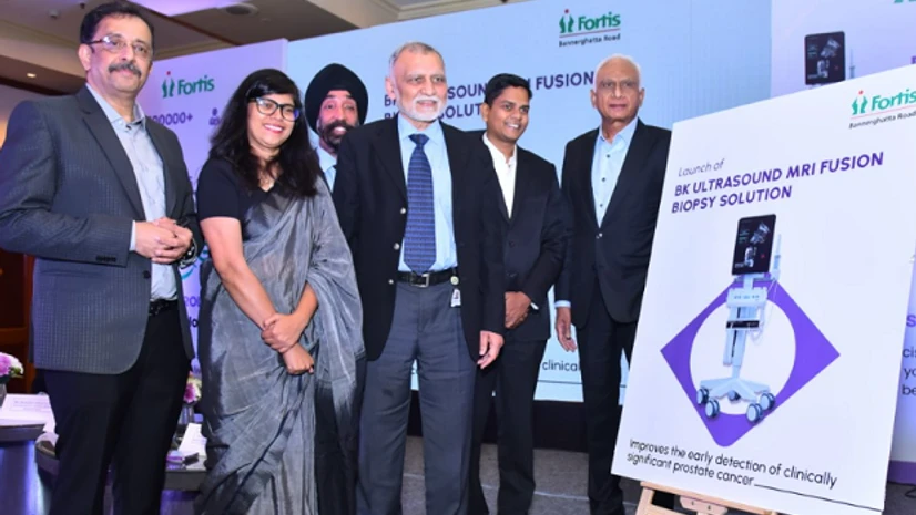 Fortis Hospital, Bengaluru (L-R) Dr Mohan Keshavamurthy, Director, Urology, Uro-oncology, Uro-gynaecology, Andrology, Transplant & Robotic Surgery, Fortis Hospitals, Bengaluru, and Chairman, Renal Sciences Specialty Council, Fortis Hospital