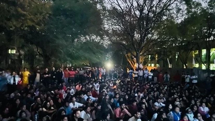 Student's outfit calls for screening in DU's North Campus: BBC doc Student's outfit calls for screening in DU's North Campus: BBC doc
