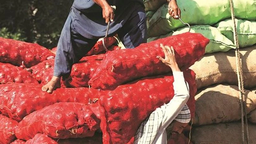 Pakistan inflation hits 48-year high as supplies jammed at ports Pakistan inflation hits 48-year high as supplies jammed at ports
