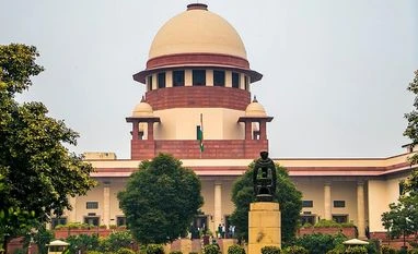 SC refuses to entertain two petitions relating to Agnipath scheme Supreme Court (Photo: Wikipedia)