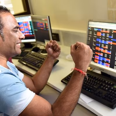 With ₹20,000 cr plan, Adani eyes global-style airport business hubs faze ltd